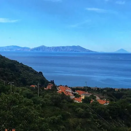 ヴィラ Panoramic Overlooking The Aeolian Islands *