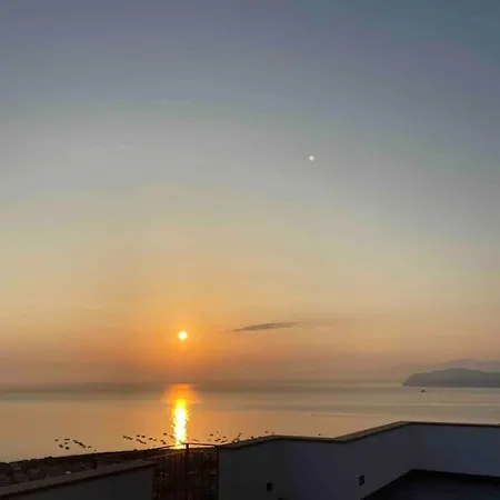 فيلة Panoramic Overlooking The Aeolian Islands سان جورجيو ماجيوري