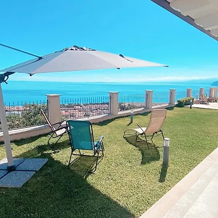 Villa Panoramic Overlooking The Aeolian Islands *